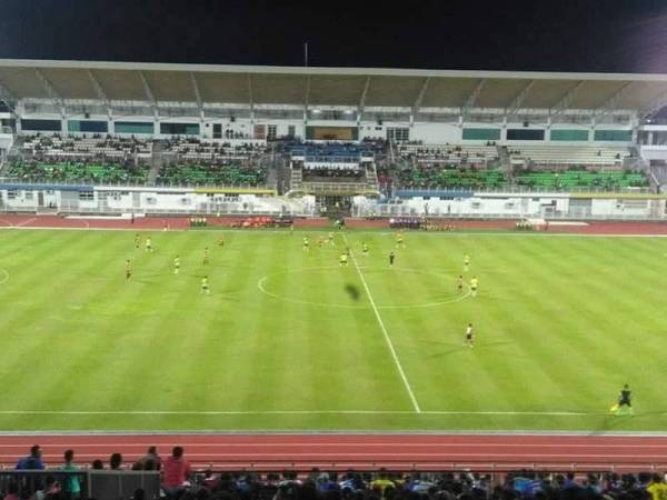 PEMINAT bola sepak Penang FC diminta mematuhi prosedur operasi standard (SOP) apabila buat pertama kali menyaksikan perlawanan Liga Super menentang Sabah FC di Stadium Bandaraya pada Ahad ini selepas lebih setahun tidak dapat berbuat demikian.