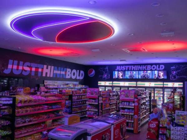Penampilan baharu dan menarik dari Kedai Konsep 7-Eleven x Pepsi yang pertama di Malaysia.