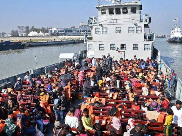 Bangladesh memindahkan pelarian Rohingya ke sebuah pulau terpencil di selatan negara itu dalam fasa ketiga projek penempatan semula.