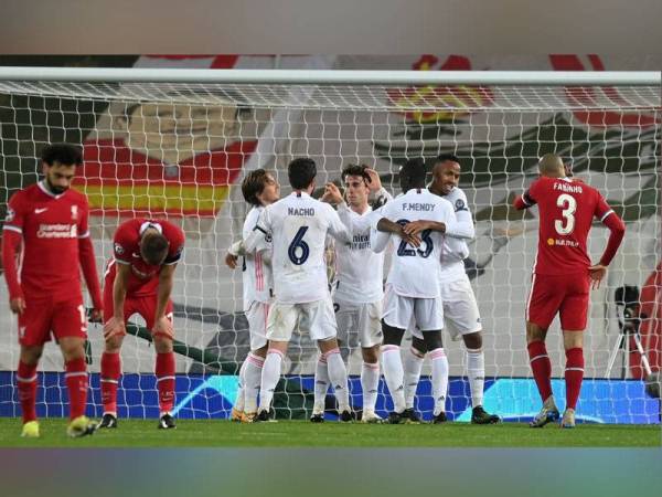 Pemain Liverpool kelihatan kecewa gagal ke separuh akhir Liga Juara-Juara apabila terikat tanpa jaringan dengan Real Madrid pada awal pagi Khamis
