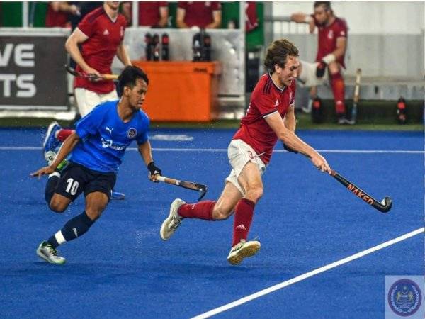 Antara aksi menarik perlawanan Speedy Tigers menentang Great Britain di Bukit Jalil. - Foto FB MHC