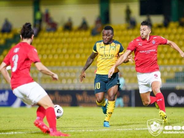 Kipre menjaringkan dua gol untuk membantu KDA FC mengatasi KL City FC 3-2 di Stadium Darul Aman pada Jumaat. - Foto KDA FC 