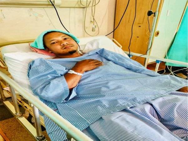 Alan kini menerima rawatan di Hoshas akibat kemalangan tersebut.