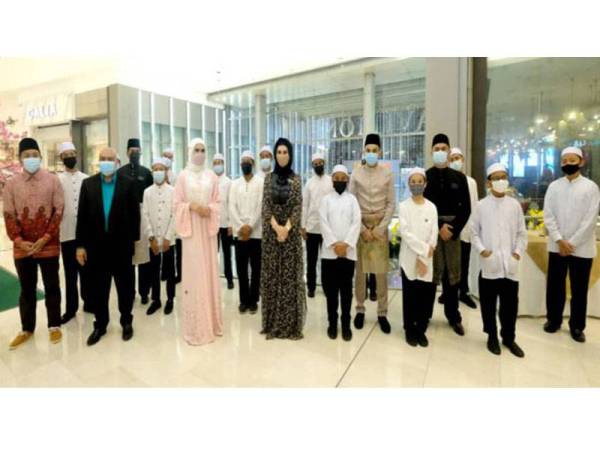 Turut menerima sumbangan masyarakat kurang berkemampuan, Rumah Titian Kasih,Titiwangsa dan Pusat Tahfiz Al-Quran Antarabangsa.