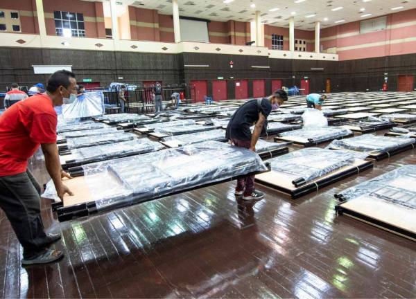 Hanya 182 katil yang masih kosong membabitkan lima Pusat Kuarantin dan Rawatan Covid-19 (PKRC) di Kelantan berikutan peningkatan kes Covid-19 di negeri ini. Foto fail. 