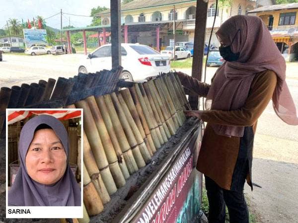 Anak perempuan Sarina, Fatin Nor Amira Che Ahmad Termizi akan membantu ibunya jika ada masa terluang.