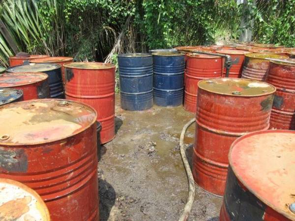 Pemilik kilang dijatuhi hukuman penjara sehari dan denda RM85,000 selepas mengaku bersalah atas empat pertuduhan di Mahkamah Sesyen Sepang.