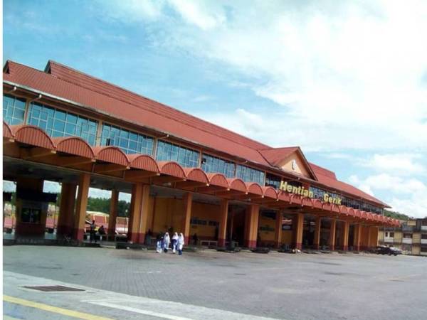 Kelab Anak Hulu Perak berharap perkhidmatan sebuah bas mengambil dan menurunkan penumpang di Gerik dikekalkan sepertimana sebelum ini bagi memudahkan penduduk setempat.