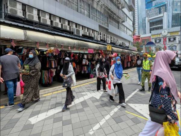  Polis mempertingkatkan operasi pematuhan ke atas premis-premis yang tersenarai dalam Hotspots Identification For Dynamic Engagement (HIDE) di sekitar ibu negara.