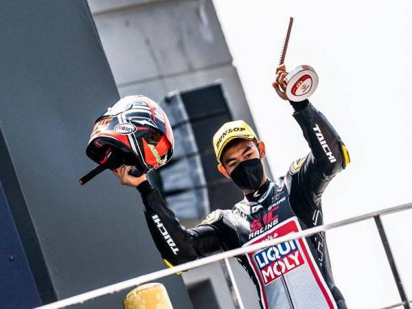 Adam menduduki tempat ketiga dalam Pusingan Kedua Kejuaraan CEV Moto2 Eropah Litar Ricardo Tormo, Valencia pada Ahad.