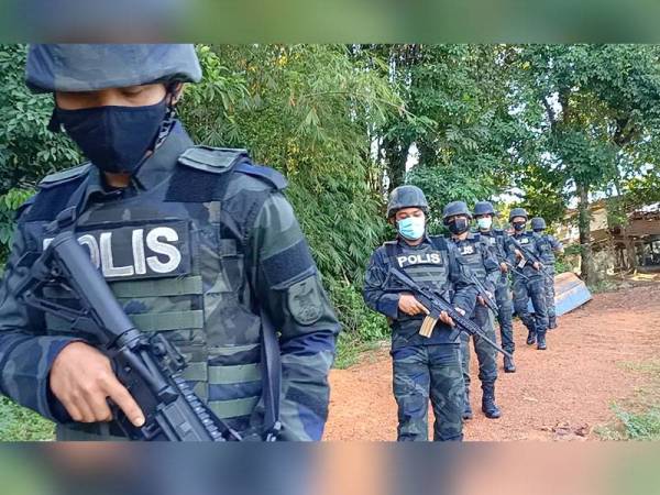 Rondaan rutin selama 24 jam sehari sentiasa dilakukan di kawasan pangkalan haram bagi memastikan keselamatan sempadan negara berada pada tahap terbaik.