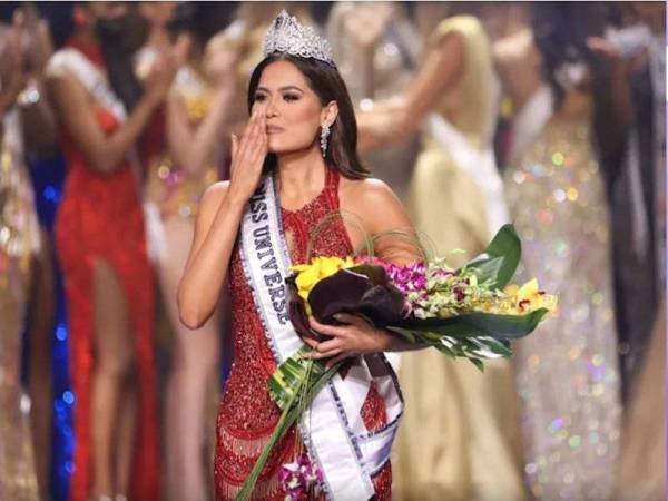 Andrea Meza apabila dinobatkan sebagai Miss Universe 2020