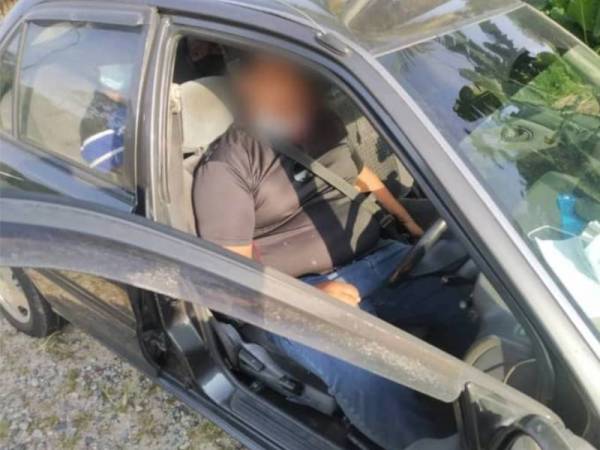 Lelaki tempatan yang dipercayai bertindak sebagai 'transporter' membawa migran Indonesia. - Foto PGA