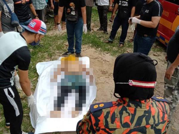 Mangsa yang tersangkut pada celahan batu jeram berjaya dikeluarkan dan diserahkan kepada polis untuk tindakan selanjutnya.