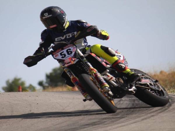 Khairulamirin muncul pelumba Malaysia pertama beraksi dalam Kejuaraan Supermoto Eropah S4.