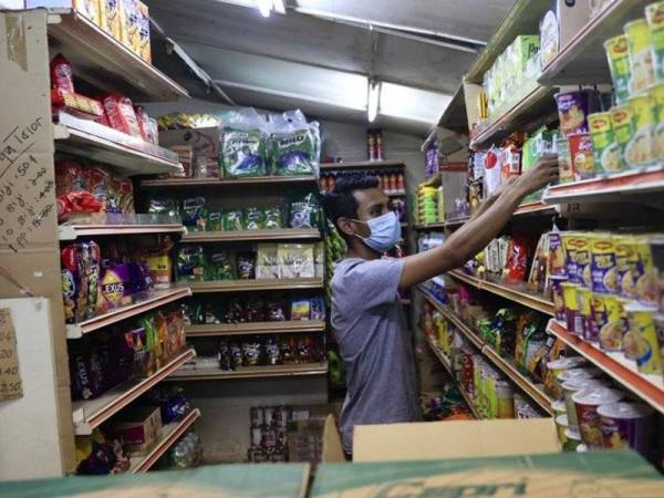 Hampir satu juta PKS dan perusahaan mikro akan menerima RM1,000 pada pertengahan bulan Jun dan RM500 lagi akan disalurkan pada bulan Julai. - Foto Bernama