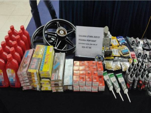 Antara barang rampasan hasil jenayah Geng Aqil susulan tertangkapnya enam individu di Kuang, Selangor pada Sabtu lalu.