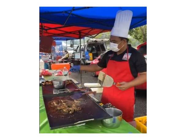 Fatchep juga turut membuka gerai di Bazar Ramadan Stadium Shah Alam ketika bulan puasa lepas.