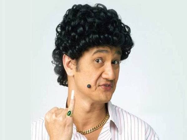 Pelakon Singapura Gurmit Singh yang terkenal menerusi sitkom 'Phua Chu Kang' didenda S$800 dan dilarang memandu selama tiga bulan setelah mengaku bersalah memandu melebihi had laju.