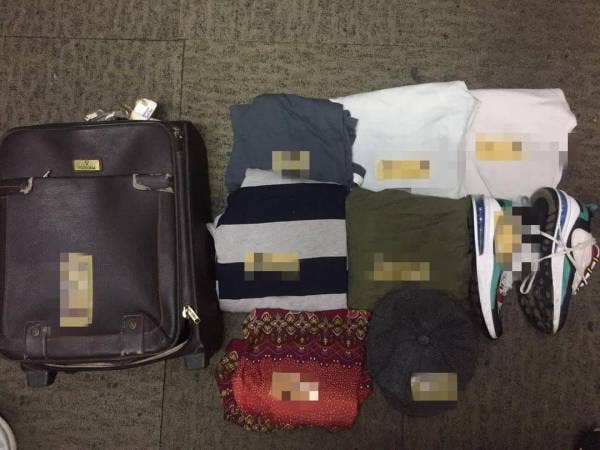 Antara barangan yang dirampas polis susulan penahan suspek di pos pengawal keselamatan sebuah kondominium di Kota Damansara pada Selasa.