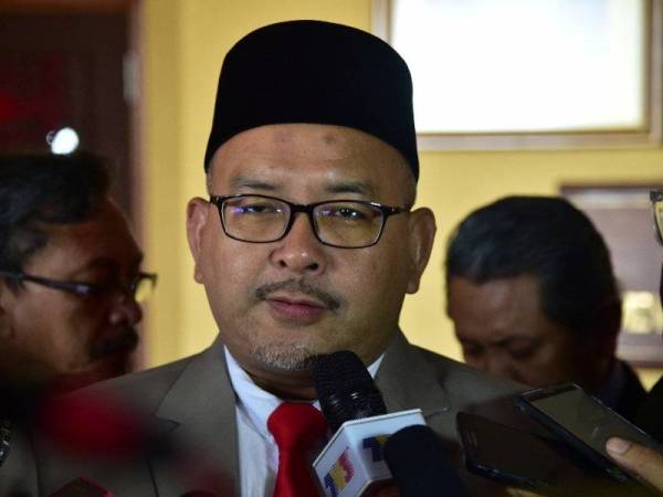  Wan Sukairi Wan Abdullah