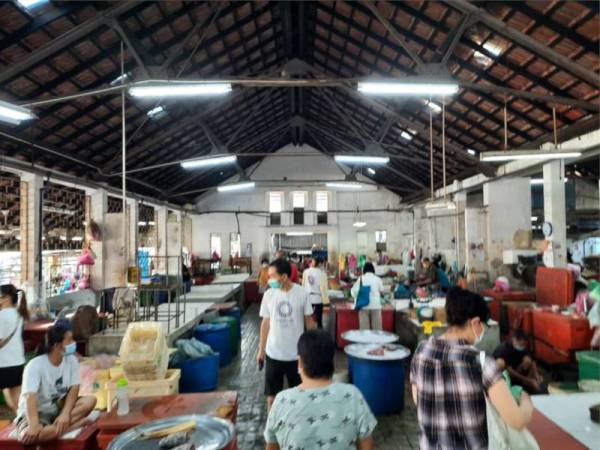 Pasar Jalan Perak akan ditutup bermula Jumaat selepas beberapa kes positif Covid-19 melibatkan peniaga di pasar itu dilaporkan.