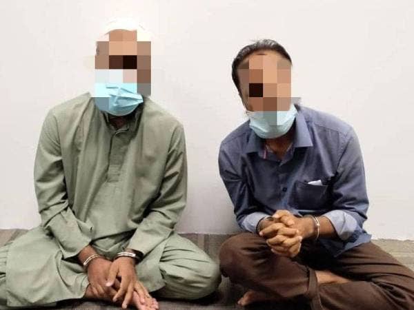 Dua suspek warga Bangladesh ditahan Imigresen dalam serbuan di Kuala Lumpur pada Selasa.