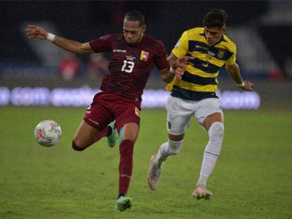 Antara aksi menarik pertemuan Venezuela menentang Ecuador dalam saingan Copa America pada Isnin.