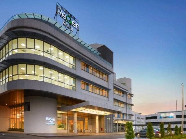 Hospital ReGen Rehab mencari pesakit Covid-19 yang telah pulih untuk menerima rawatan pemulihan pesakit luar secara percuma. - Foto FB ReGen Rehab 