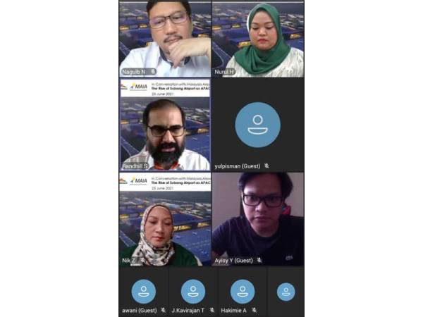 Nik Anis (bawah, kiri) menyentuh tentang pelaksanaan Pelan Pembangunan Semula LTSAAS pada sidang akhbar secara maya pada Jumaat.