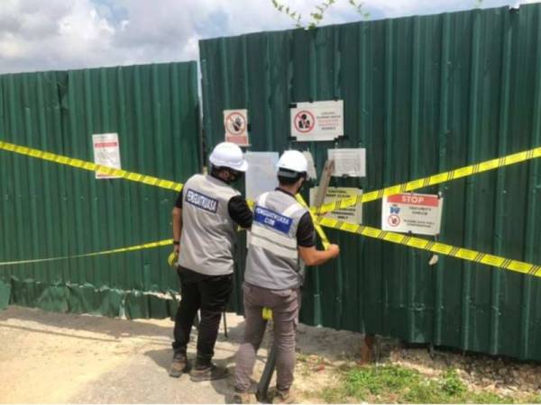Sebuah tapak pembinaan di Nilai diarah tutup serta-merta.
