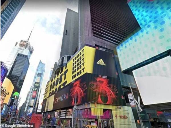 Kejadian tembakan yang menyebabkan seorang pemuda cedera berlaku di Times Square, New York pada Ahad. - Foto Google Street View
