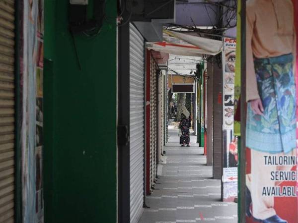 Penutupan sektor ekonomi yang tidak dibenarkan menyebabkan pengusaha hilang sumber pendapatan. Gambar hiasan 