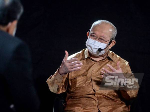 Tengku Razaleigh pada program Bersama Ku Li yang disiarkan di semua platform Sinar Harian pada Rabu. - Foto Sinar Harian / Halim Wahid.