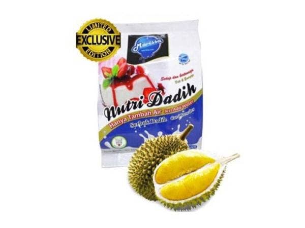 Serbuk dadih perisa durian yang dihasilkan Pengilang Dadih Susu Marissa di Kuala Perlis dipasarkan ke seluruh negara.
