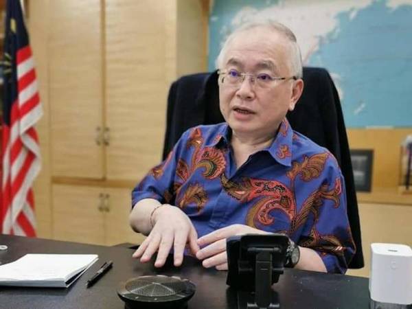 Ka Siong mengadakan perbincangan secara maya bersama pengurusan syarikat Grab.