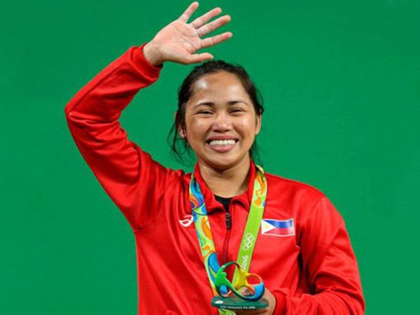 Diaz menghadiahkan emas buat Filipina.