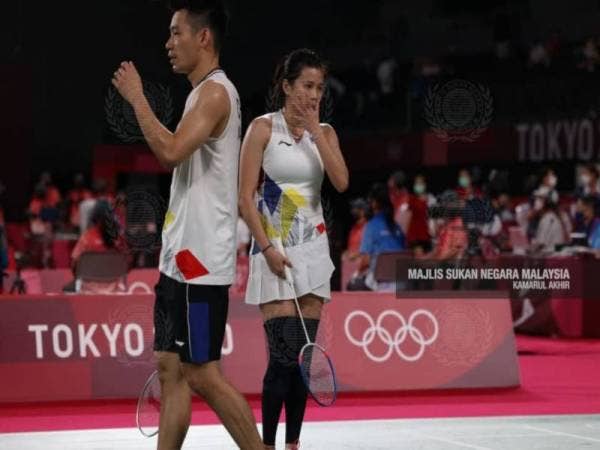 Liu Ying (kanan) dan Peng Soon gagal meraih sebarang kemenangan dalam tiga aksi peringkat kumpulan pada Sukan Olimpik Tokyo 2020. -Foto Facebook MSN