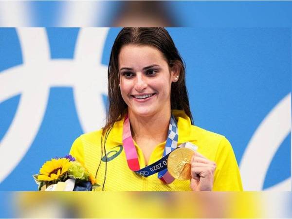 McKeown meraih emas 100 meter kuak lentang wanita.