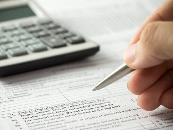 Malaysia perlu melakukan pembaharuan kerangka cukai agar sesuai dengan keperluan negara. - Foto 123RF