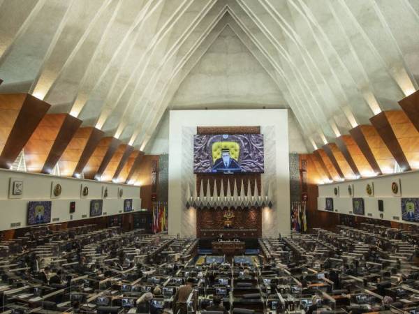 Sesi persidangan Dewan Rakyat pada sebelah petang sekali lagi ditangguhkan sehingga jam 5.15 petang. -Foto Fail Bernama