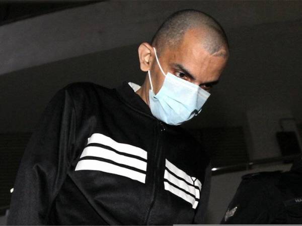 Satvender didakwa membunuh isteri dan bayi perempuannya di sebuah rumah teres di Taman Rawang Perdana 2, Rawang pada 14 April 2016. - Foto Bernama