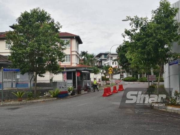 Keadaan semasa di kediaman Muhyiddin.