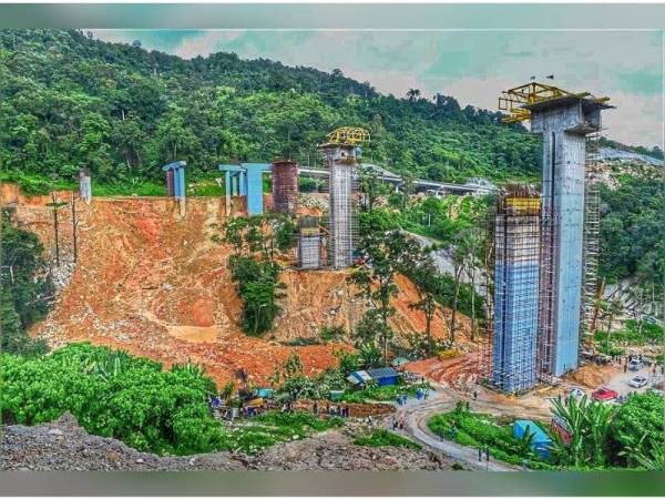 Projek bernilai ratusan juta ringgit itu bermula pada 14 Januari 2016,namun pada 19 Oktober 2018 teah berlaku runtuhan yang mengorbankan sembilan nyawa.