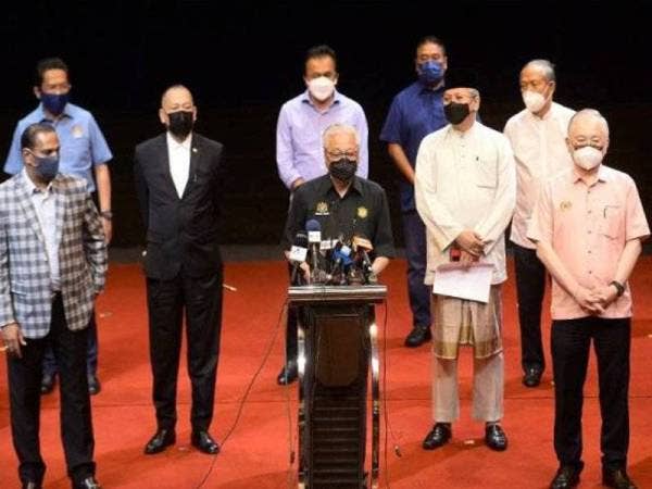 Seramai 31 ahli Parlimen UMNO dan Barisan Nasional mengumumkan tidak akan menarik sokongan terhadap Perdana Menteri, Tan Sri Muhyiddin Yassin dan kerajaan PN.