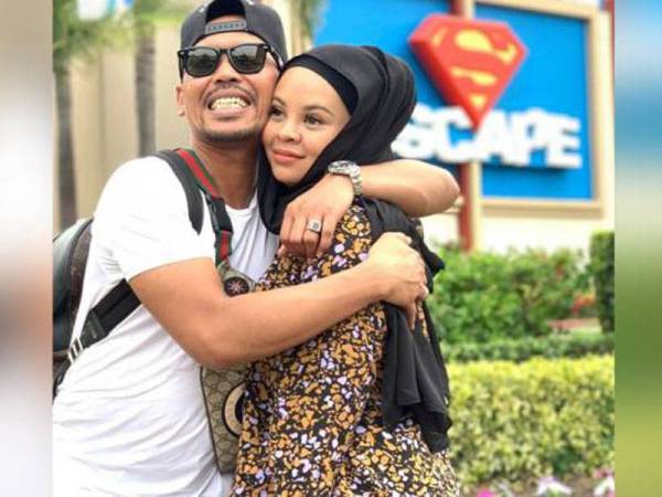 Shuib mohon kerjasama orang ramai berhenti menyebarkan rakaman audio mengenai keadaan isterinya, Siti Sarah. - Gambar fail