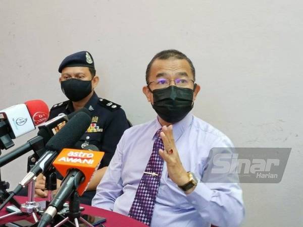 Noor Azmi pada sidang media selepas mengadakan lawatan rasmi ke PPV Dewan Merdeka Lenggong pada Isnin.