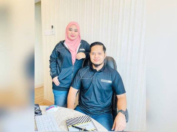 Norzira dan Mohd Afiq kini meneraju Newsfeedmedia bagi membantu golongan usahawan dan peniaga mengukuhkan jenama
di pasaran.