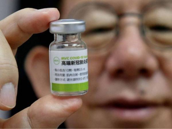 Sekurang-kurangnya 600,000 dos vaksin Medigen akan diedarkan di seluruh Taiwan. - Foto AFP