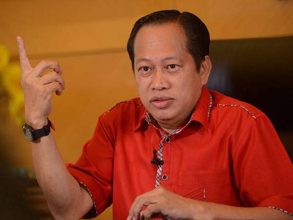 AHMAD MASLAN